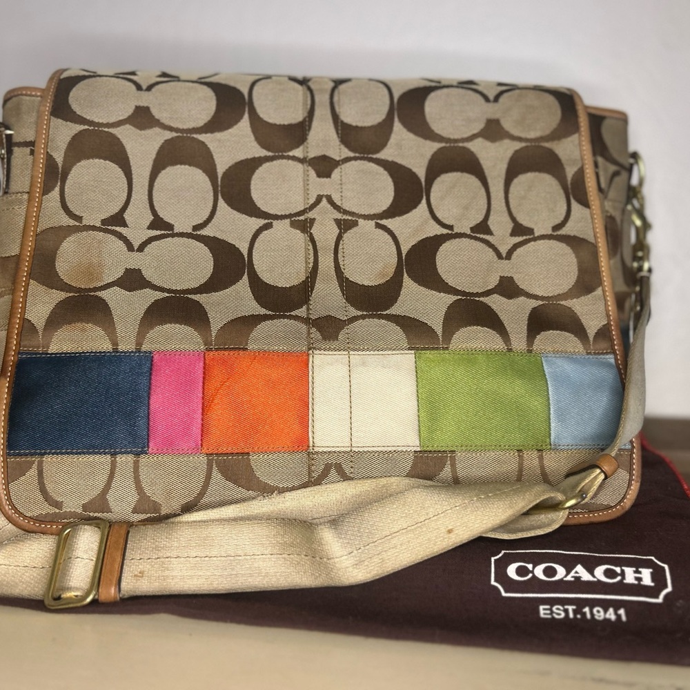 Coach Brown & Multicolor Canvas Messenger comes with dust bag and changing pad - Picture 5 of 10
